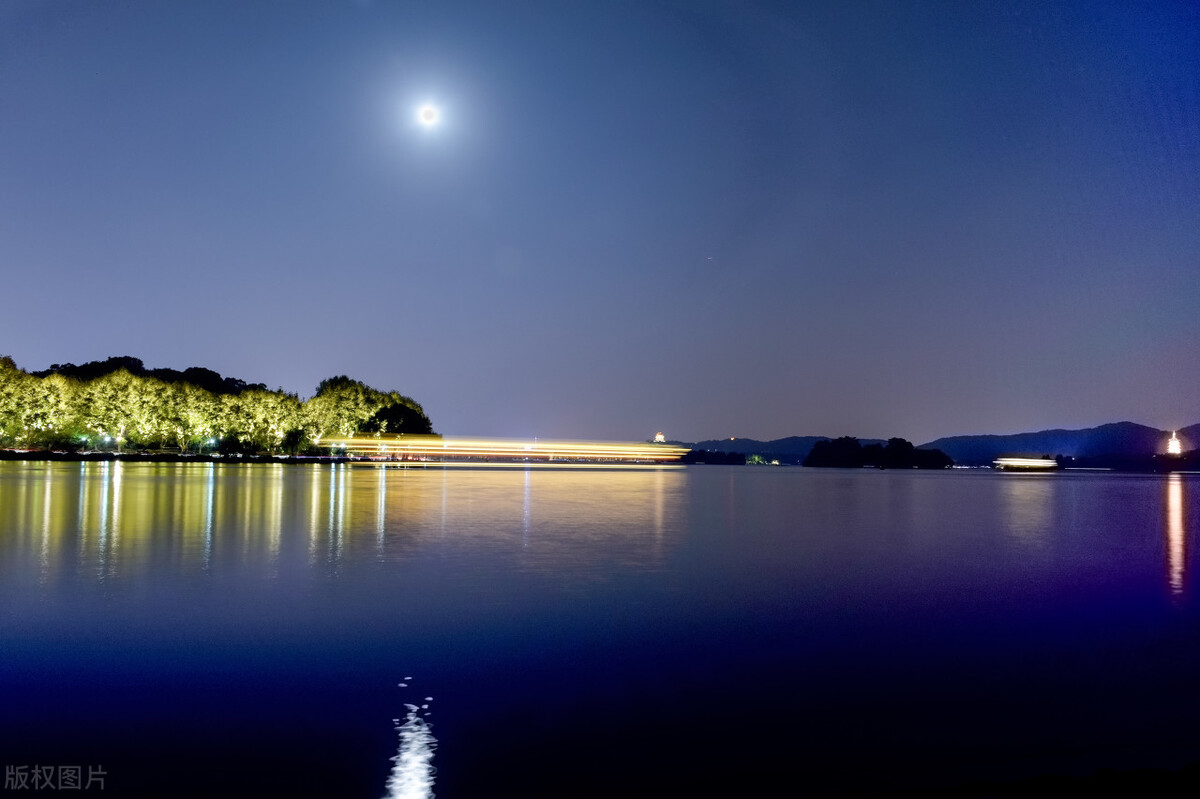 关于西湖的诗句有哪些，必知这10首赞美西湖的名诗